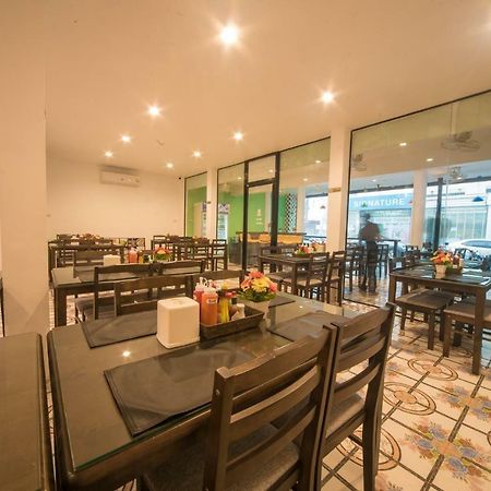 Panda Hostel Phuket (Adults Only) Patong 외부 사진